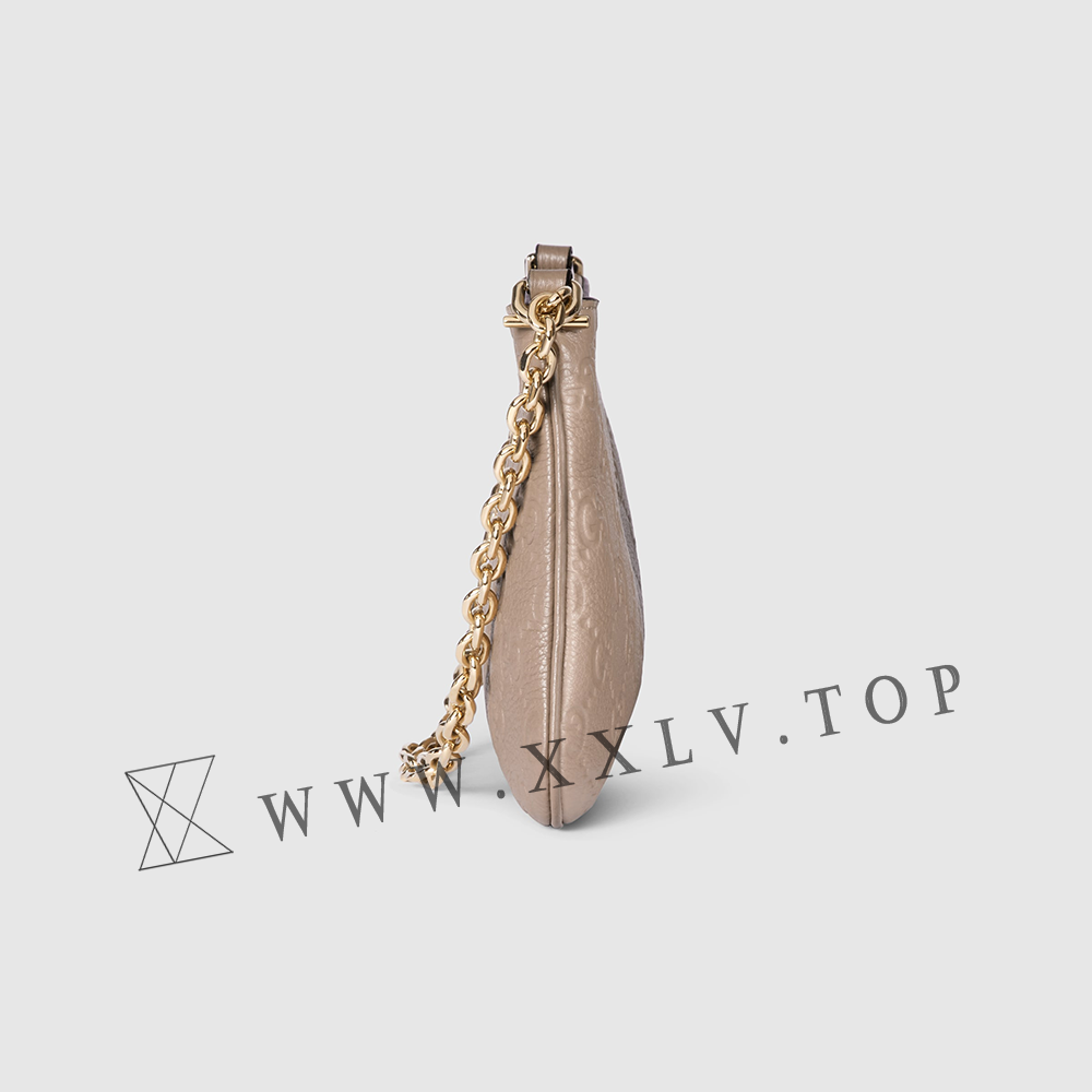 GG Emblem medium shoulder bag - Image 2