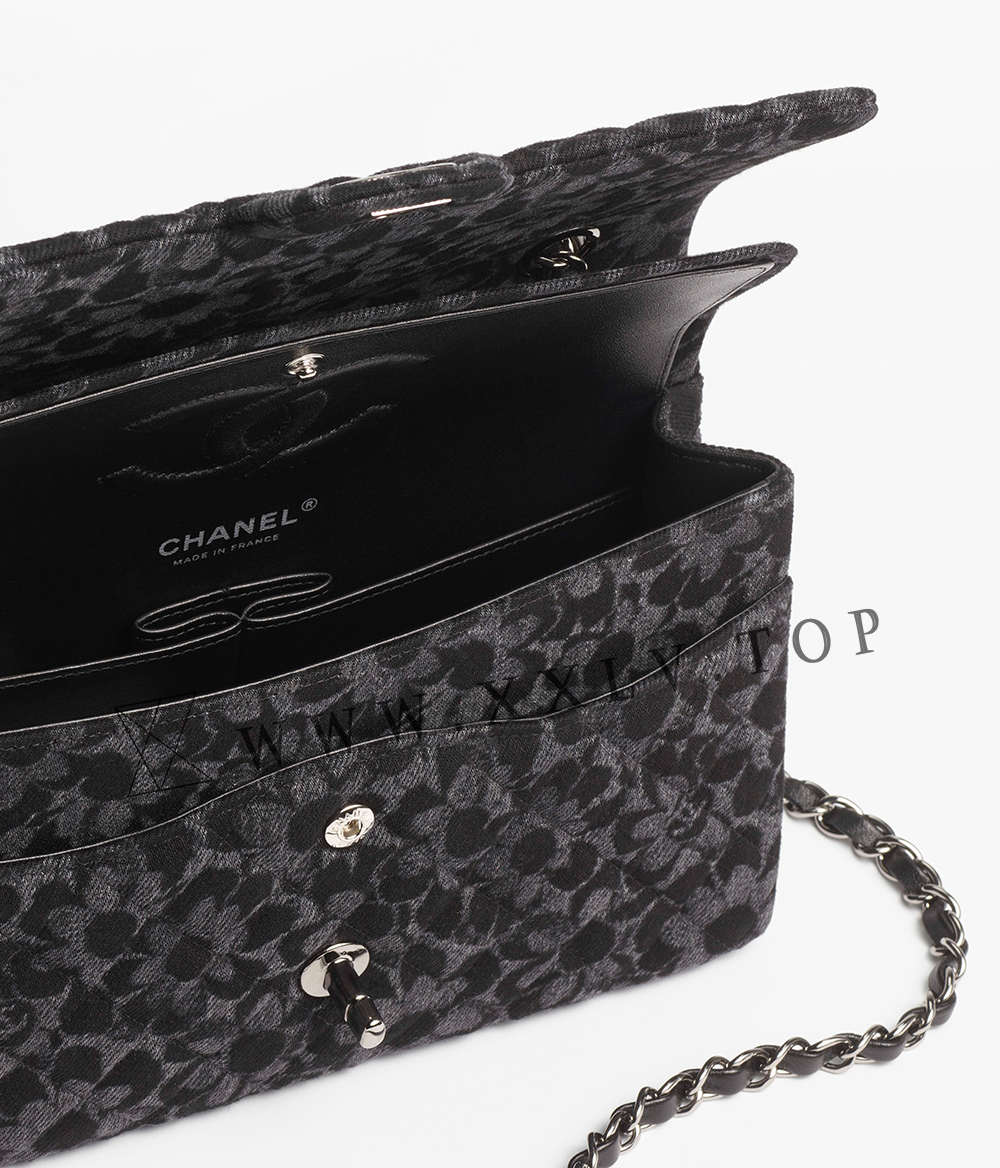 Classic 11.12 Handbag - Image 5