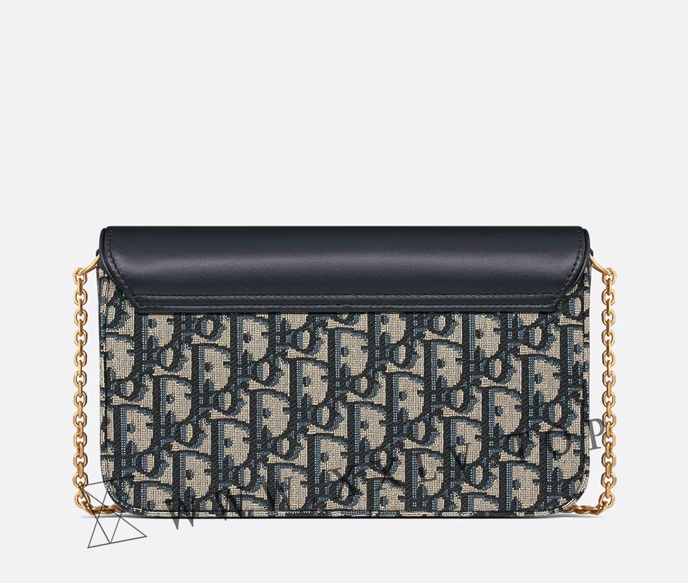 Medium Saddle Pouch with Chain - Image 3