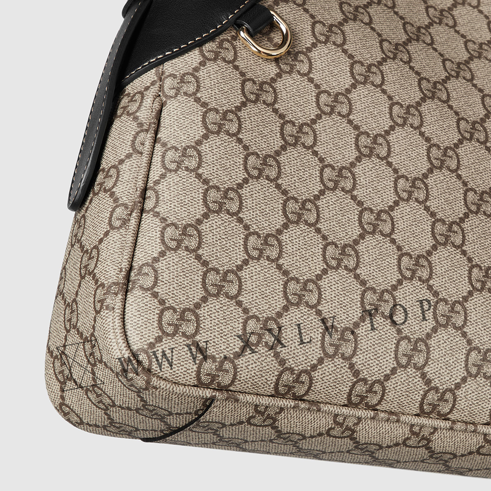 GG Emblem medium shoulder bag - Image 4