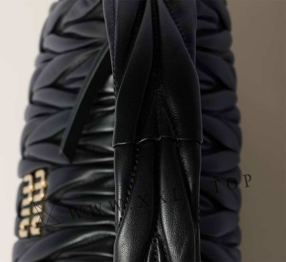 Wander matelassé nappa leather hobo bag - Image 2