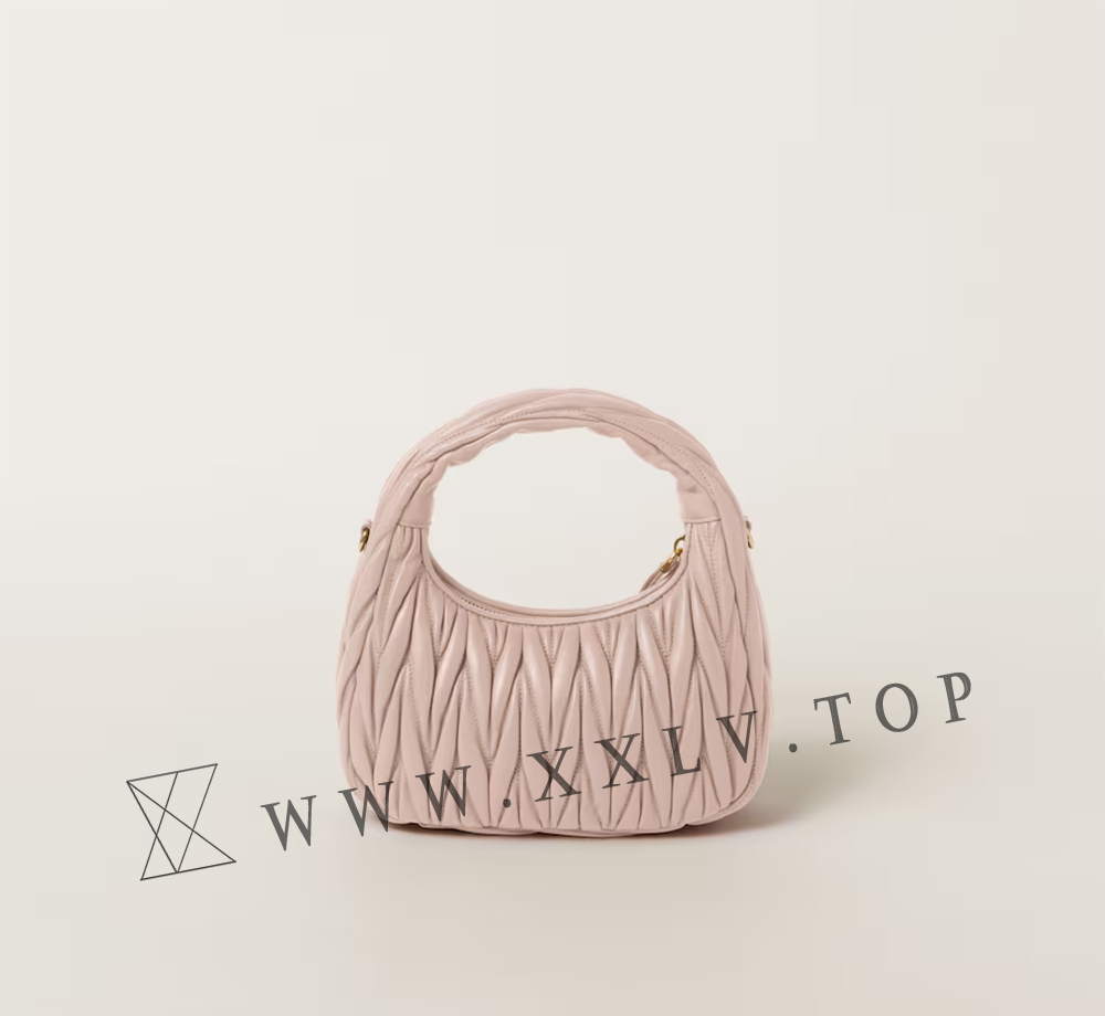 Wander matelassé nappa leather hobo bag - Image 4