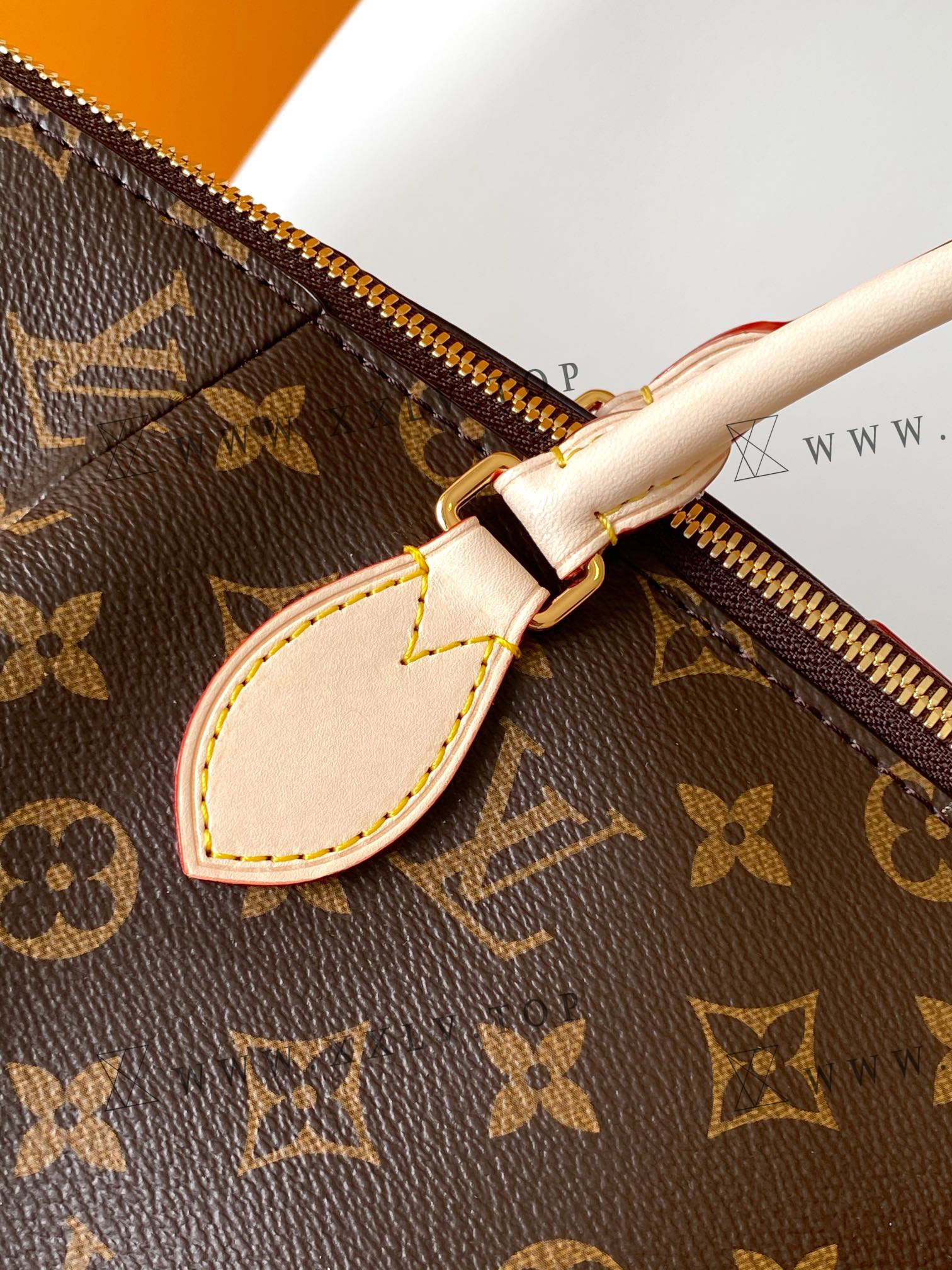 M48814 handbag - Image 4