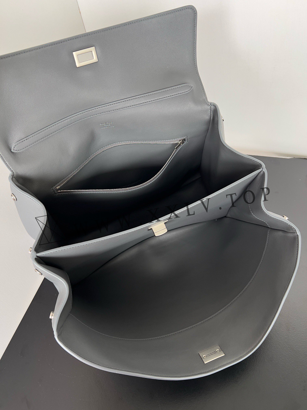Women's Rodeo Medium Handbag in Grey - Image 8