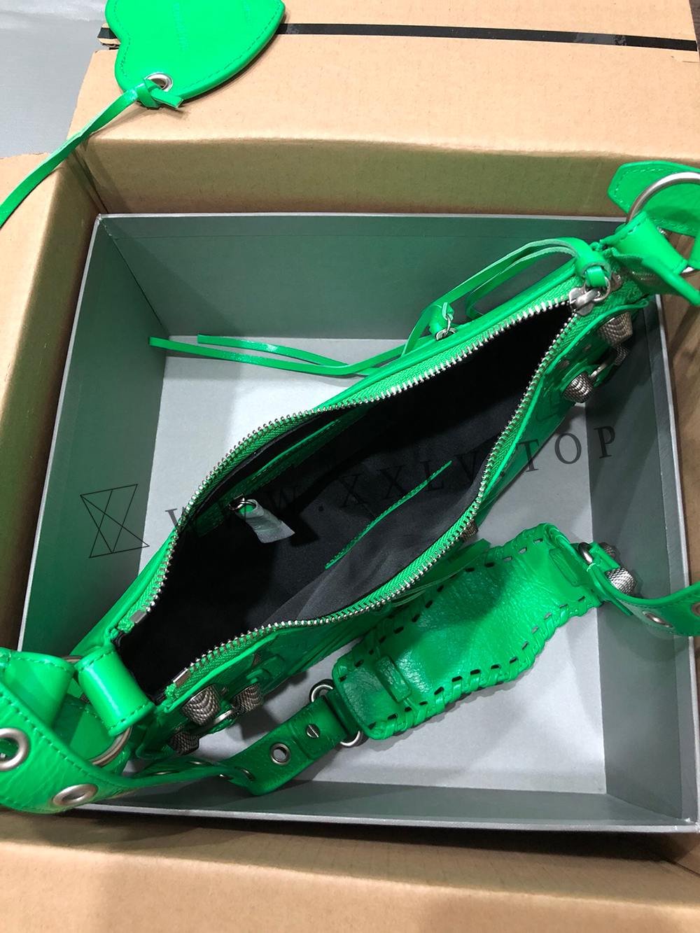 Women’s Le Cagole Xs Shoulder Bag in green - Image 7
