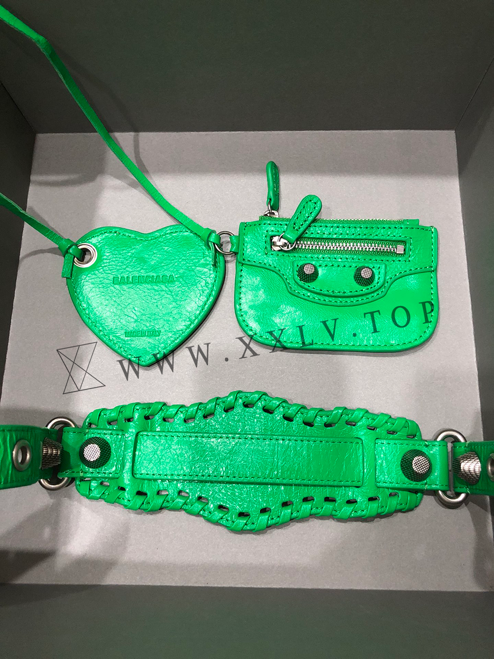 Women’s Le Cagole Xs Shoulder Bag in green - Image 5