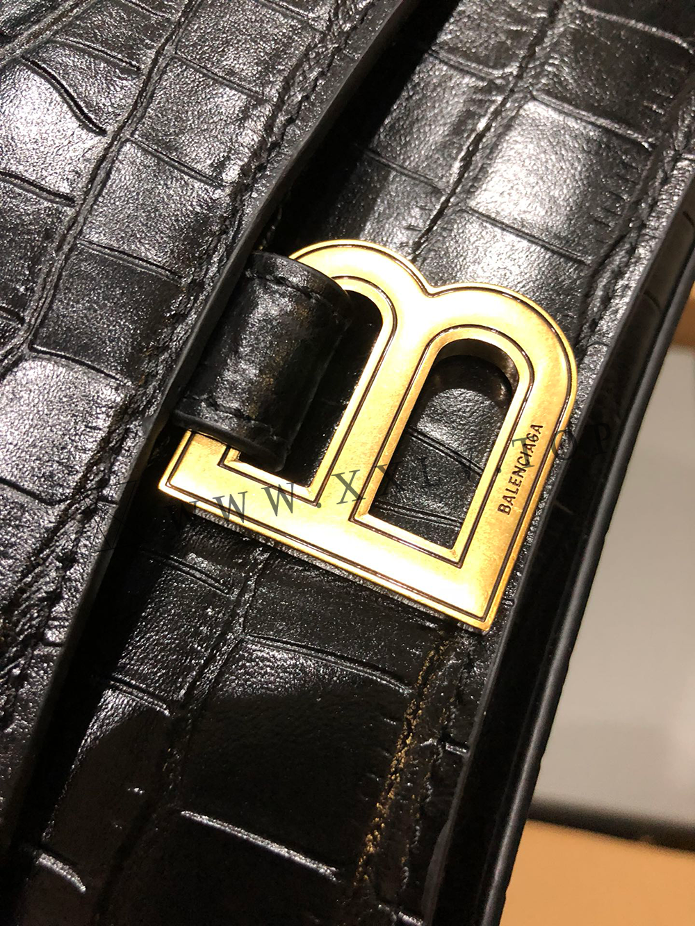 Women's Crush Small Chain Bag in Black - Image 7