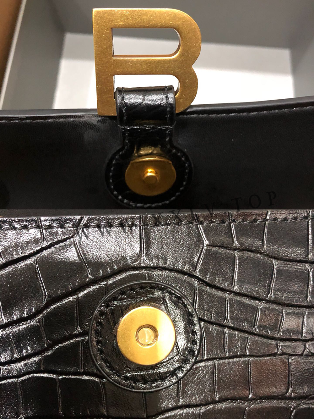 Women's Crush Small Chain Bag in Black - Image 3