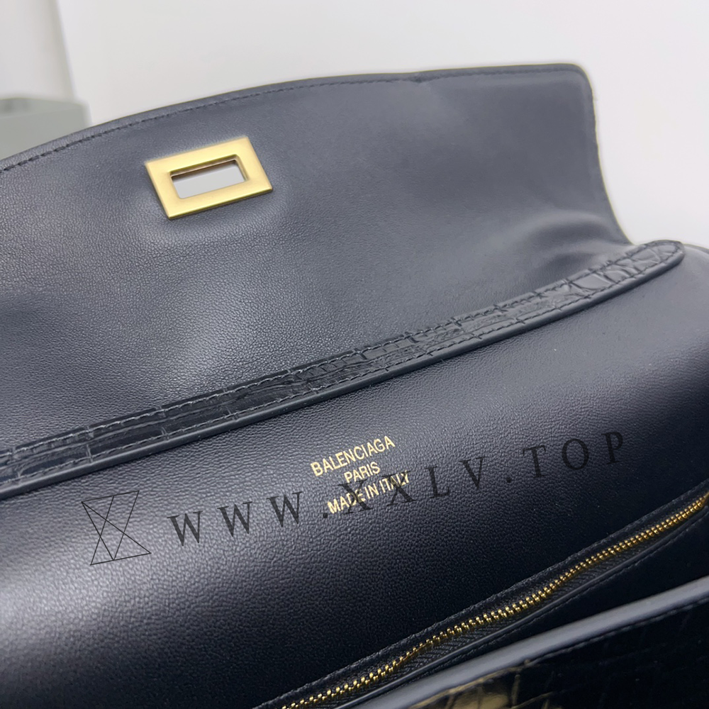 Women's Rodeo Medium Handbag in Black - Image 2