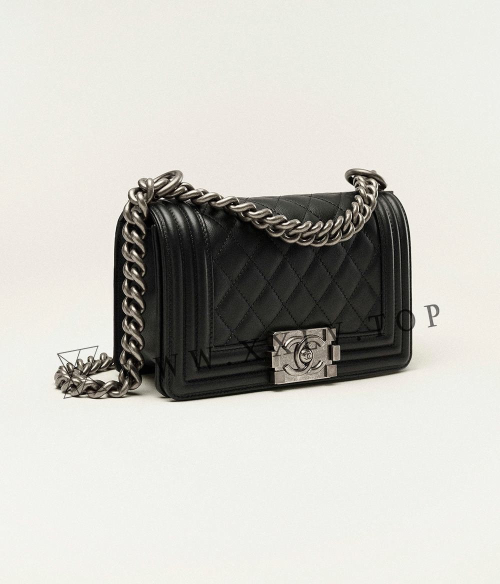 Small BOY CHANEL Handbag - Image 5
