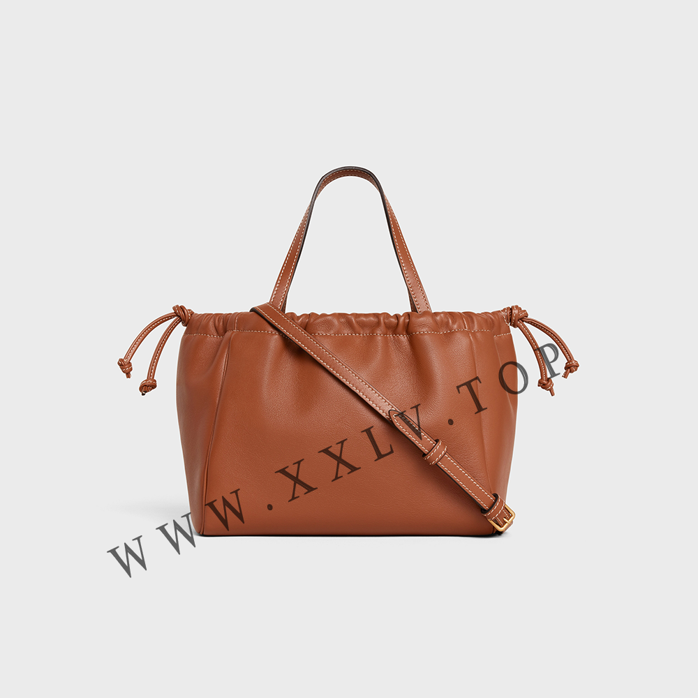 SMALL CABAS DRAWSTRING CUIR TRIOMPHE in Smooth Calfskin - Image 5