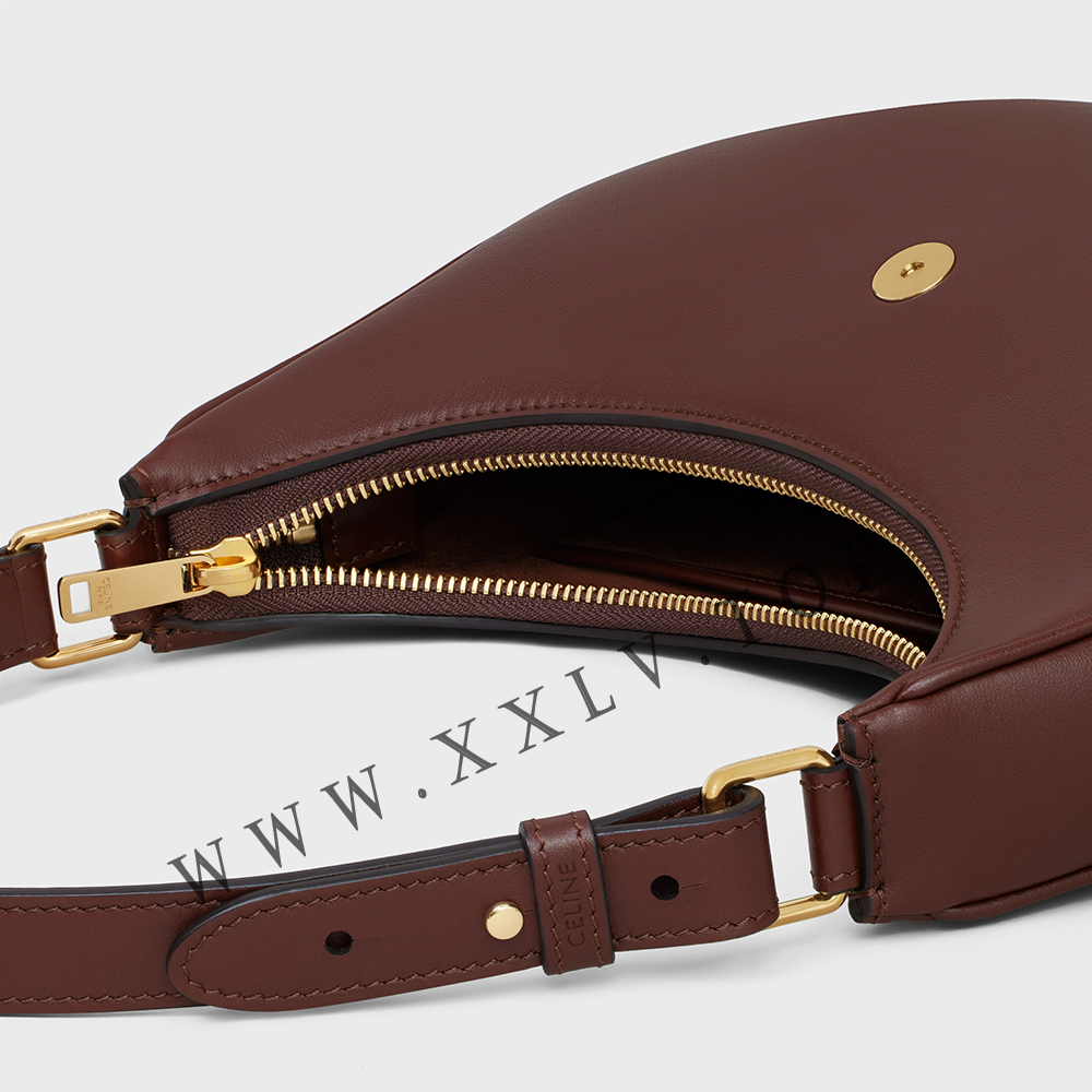 MEDIUM AVA TRIOMPHE BAG in Smooth Calfskin - Image 2