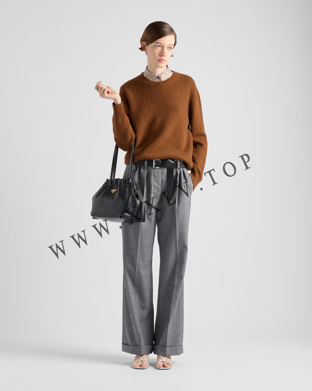 Nappa leather shoulder bag - Image 5