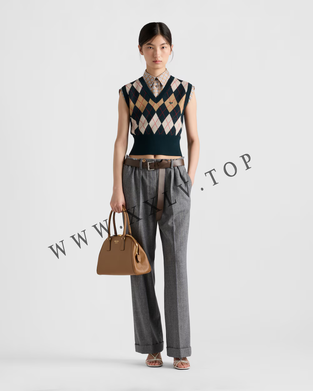 Medium Saffiano leather bag - Image 5