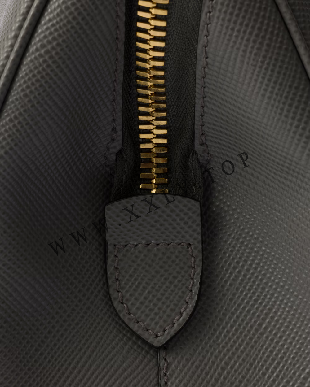 Medium Saffiano leather bag - Image 3