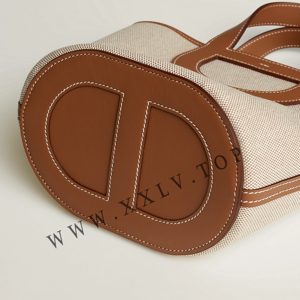 Hermès In-the-Loop (18*19.5*12 CM) - Image 4