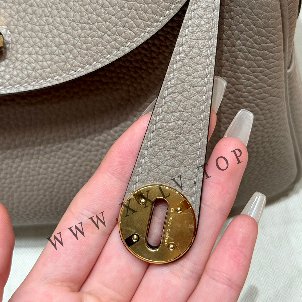 HERMES LINDY 26 WHITE EVERCOLOR GOLD HARDWARE (26*18*12cm) - Image 6