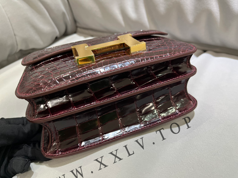 HERMES CONSTANCE 19CM Crocodile skin (19cm) - Image 4