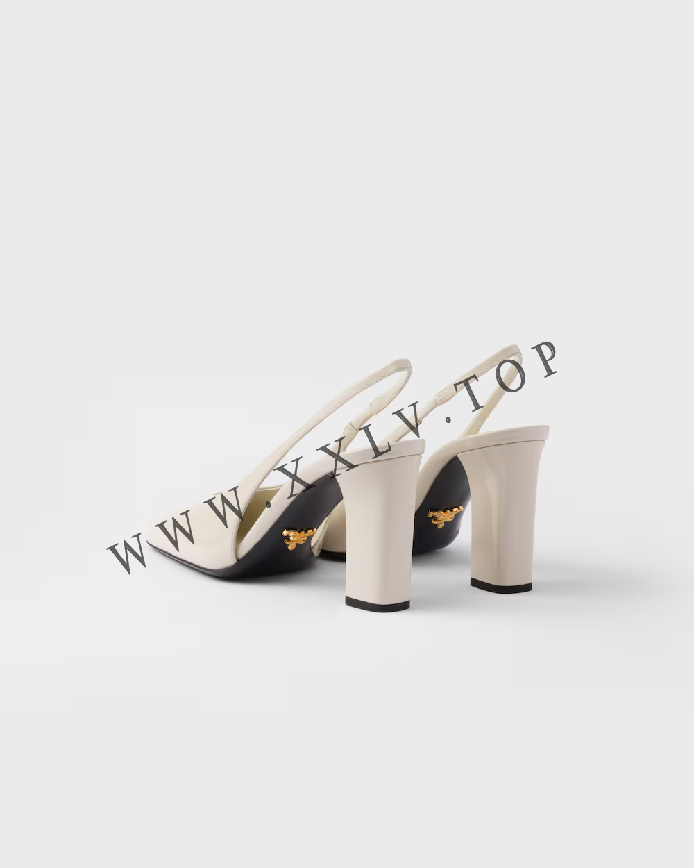 Patent leather slingback pumps - Image 3