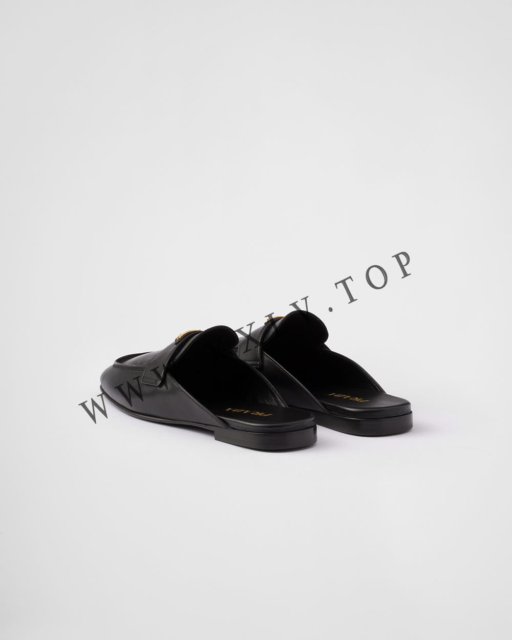 Leather slippers - Image 2
