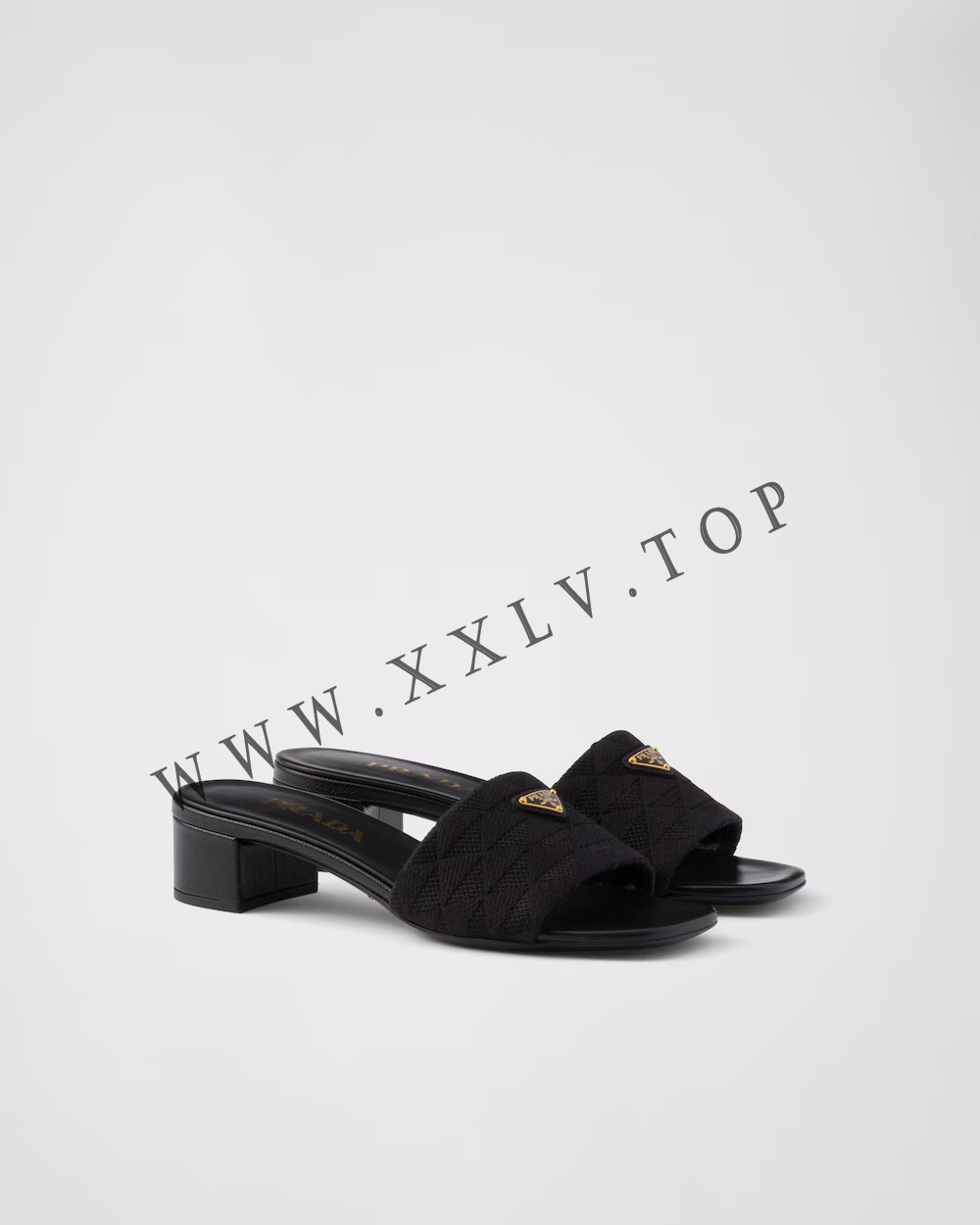 Embroidered fabric sandals - Image 4