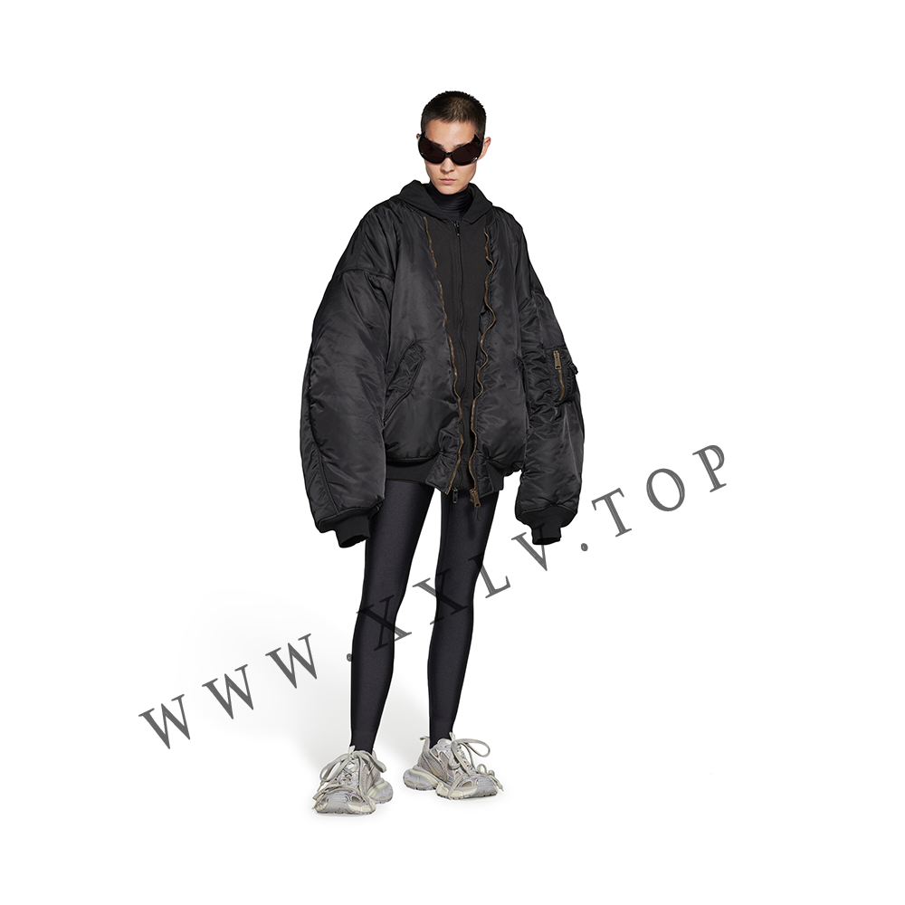 Women's 3xl Sneaker in Off White - Image 2