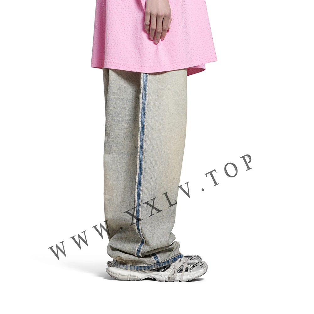 Women's 3xl Sneaker in White/black - Image 2