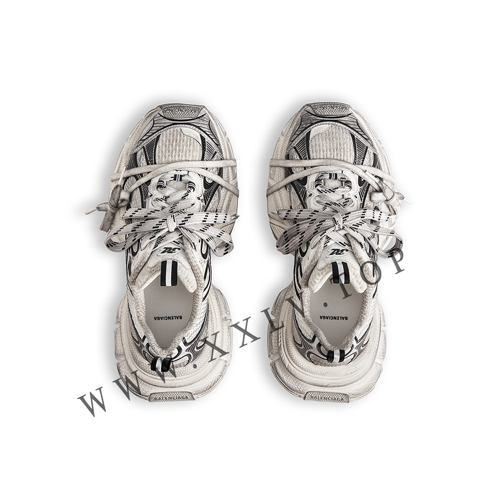 Women's 3xl Sneaker in White/black - Image 5