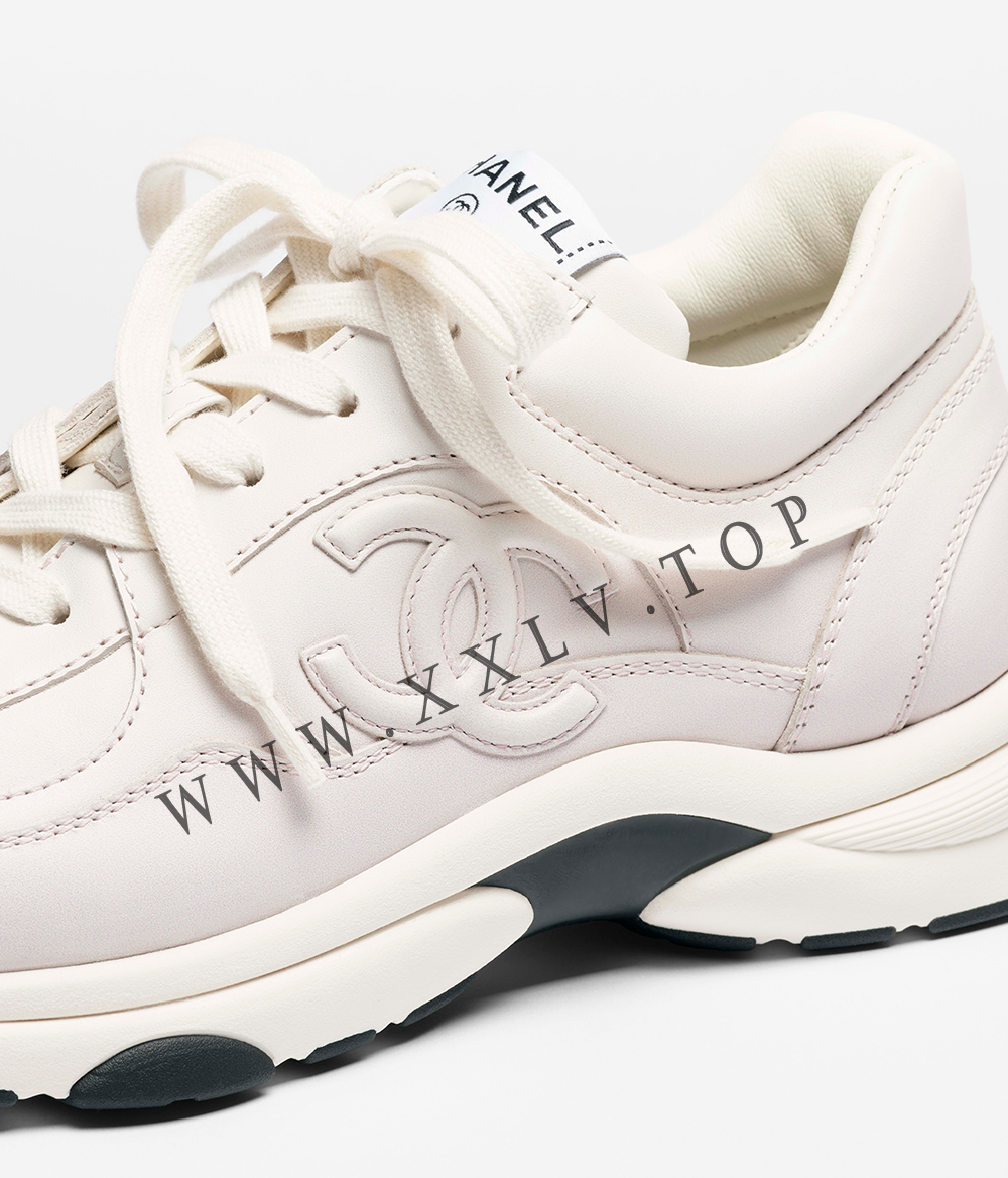 Sneakers - Image 4