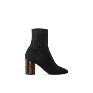1A855A Silhouette Ankle Boot
