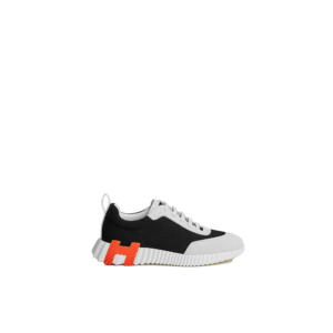 Bouncing sneaker