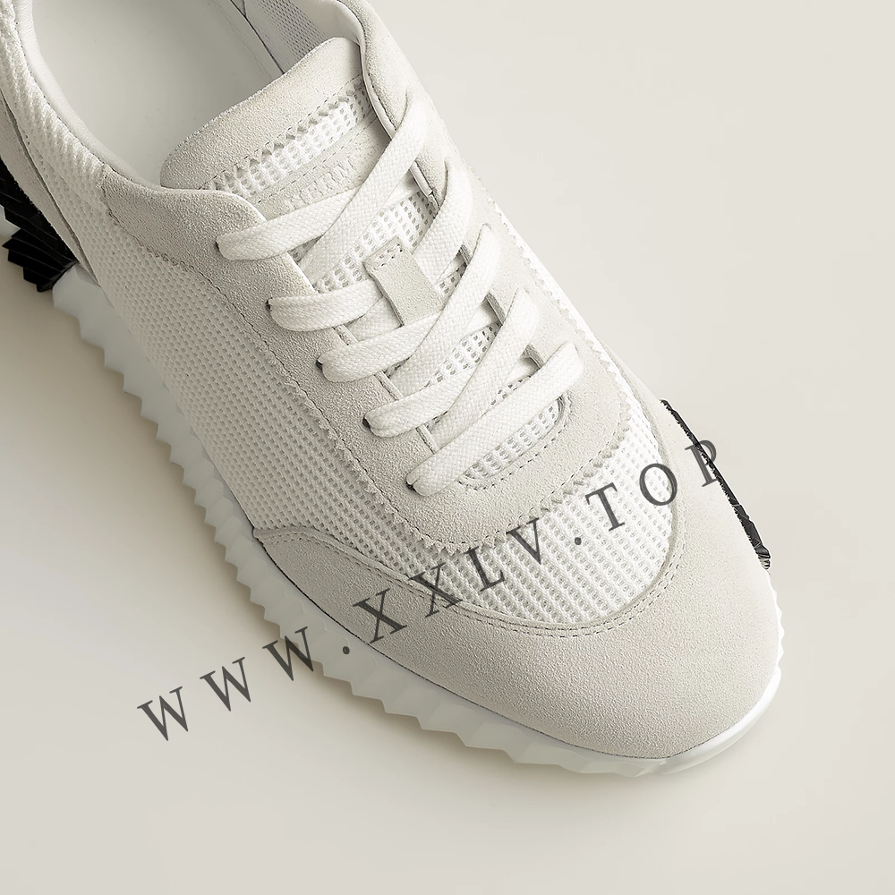 Bouncing sneaker - Image 4