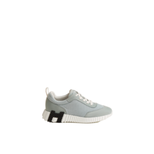 Bouncing sneaker