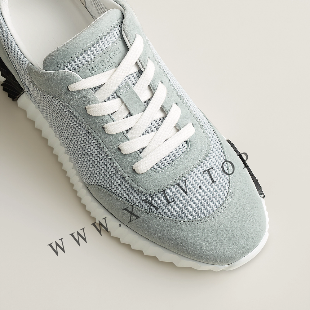 Bouncing sneaker - Image 4