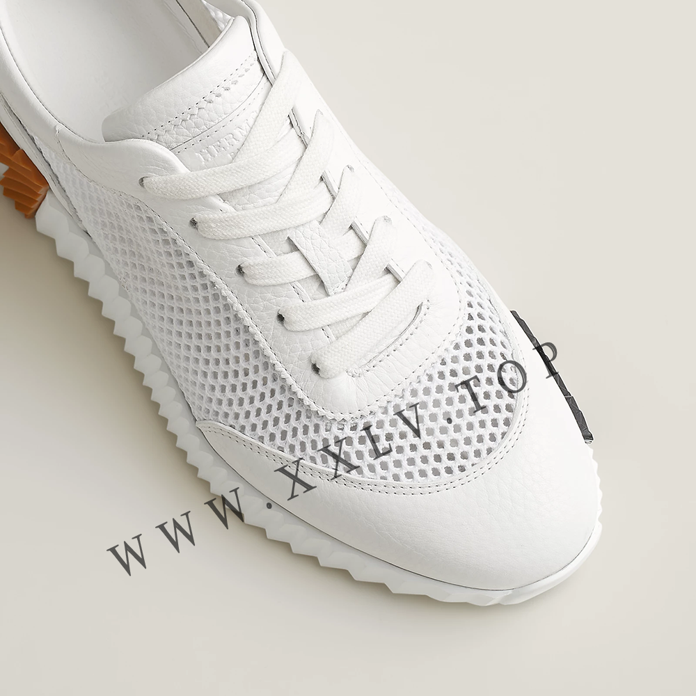 Bouncing sneaker - Image 4