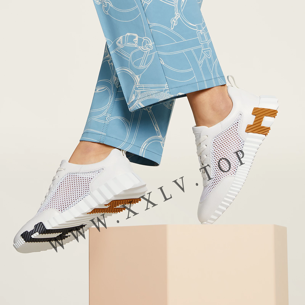 Bouncing sneaker - Image 2