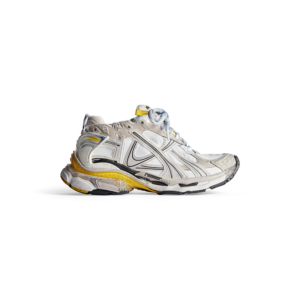 Women's Runner Sneaker in Grey
