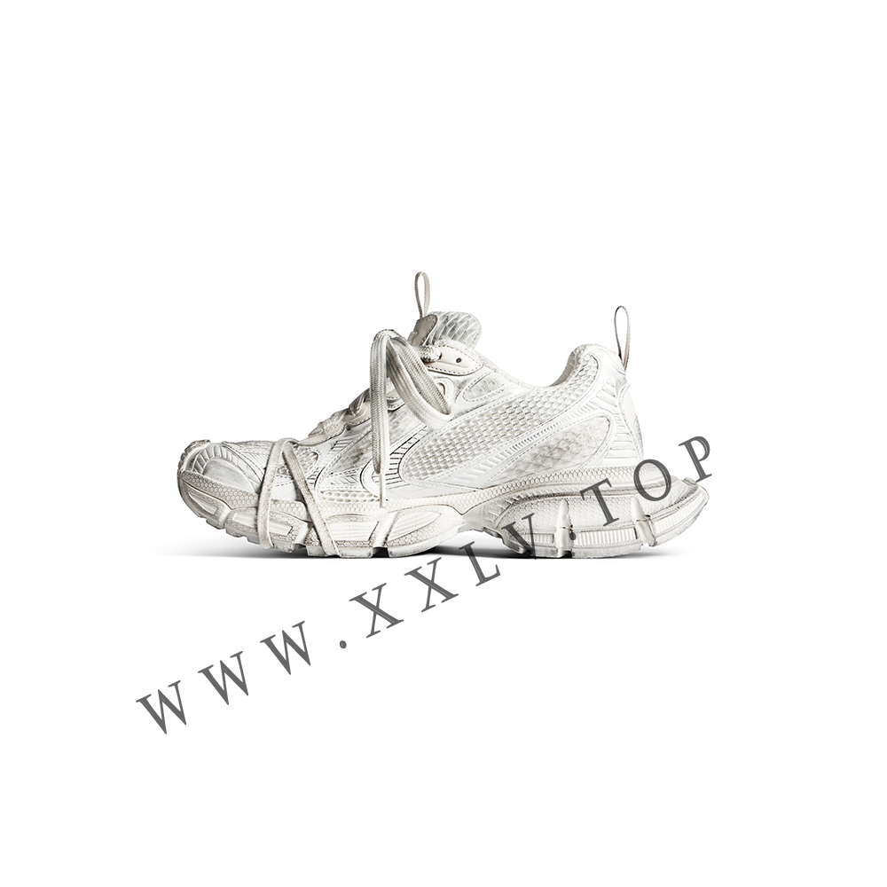 Women's 3xl Sneaker in White - Image 3