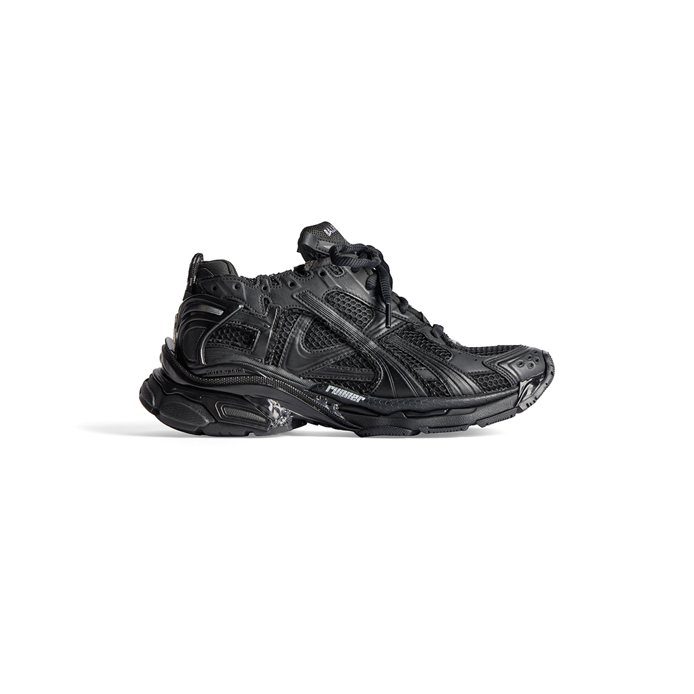 Women's 3xl Sneaker in Black