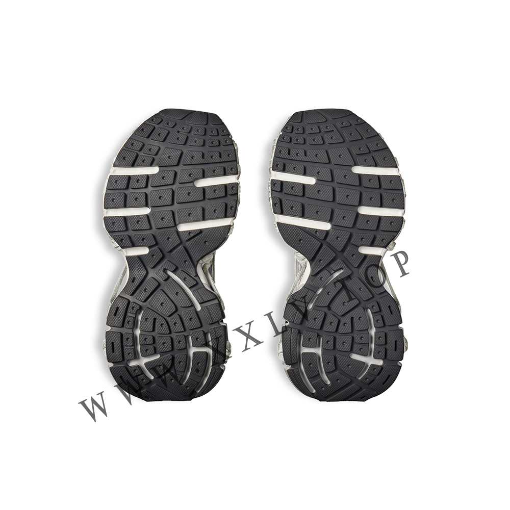 Women's 3xl Extreme Lace Sneaker in White/grey - Image 2