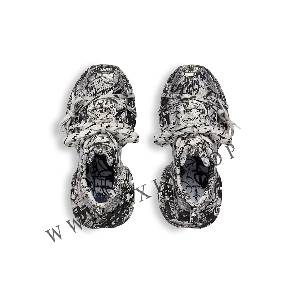 Women's 3xl Extreme Graffiti Sneaker in White/black - Image 4