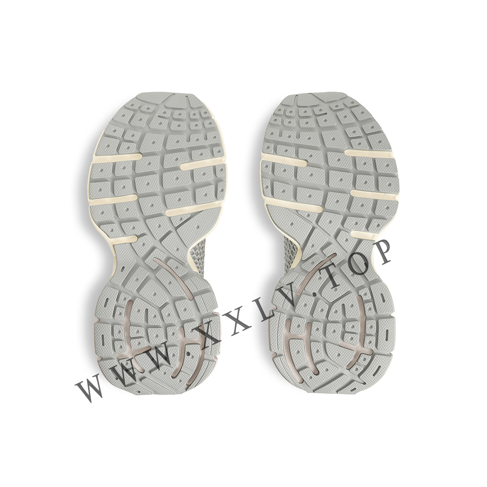 Women's 3xl Fishnet Sneaker in Eggshell - Image 3