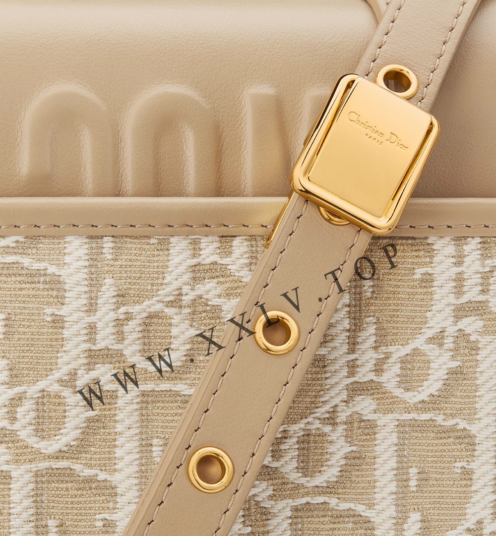 30 Montaigne East-West Bag with Chain - Image 2