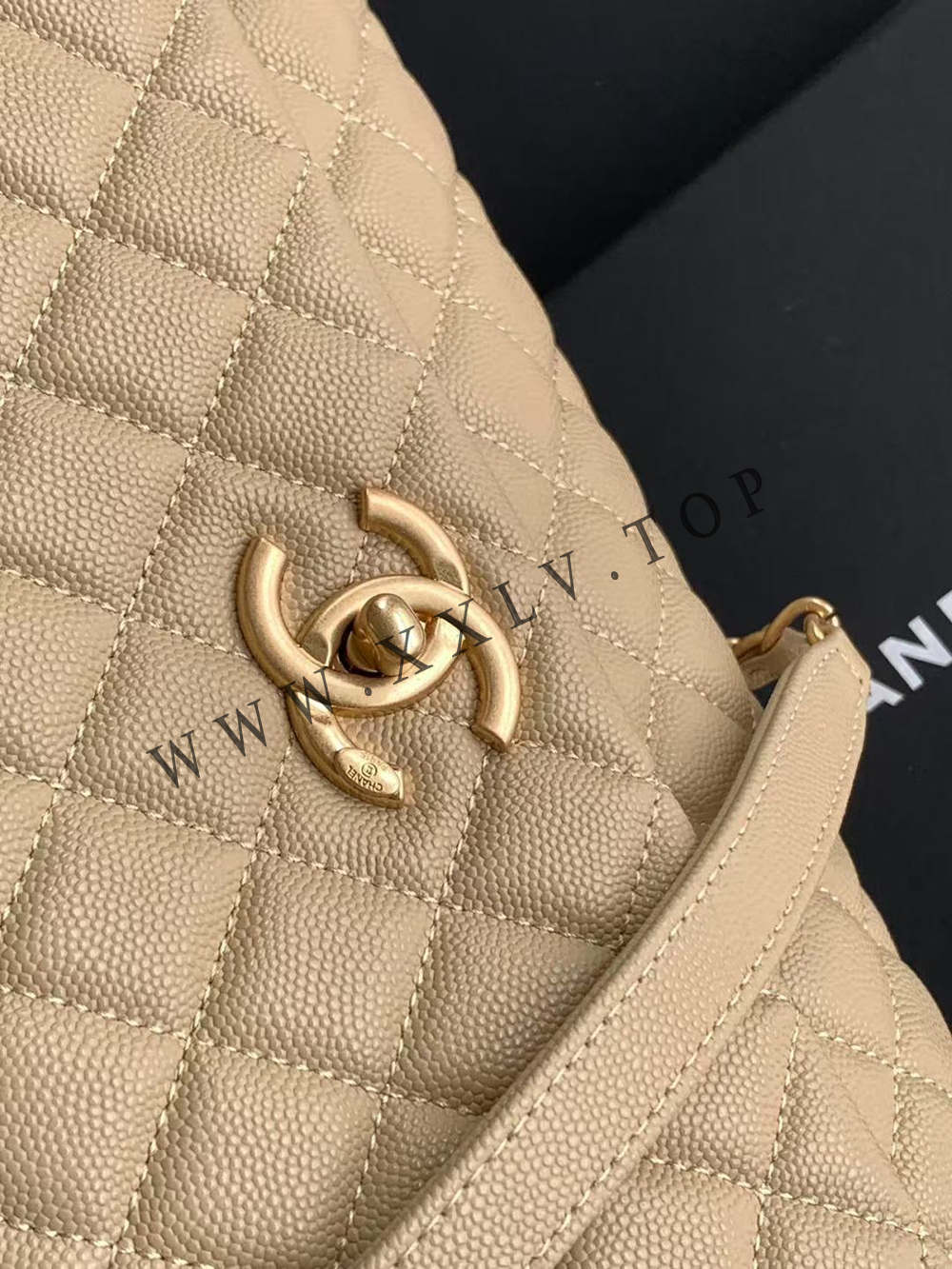 Large Flap Bag with Top Handle - Image 4