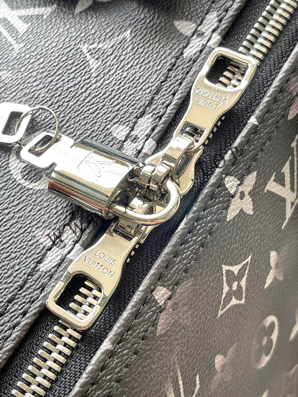 Louis Vuitton Keepall Bandoulière 50 M11596 - Image 4