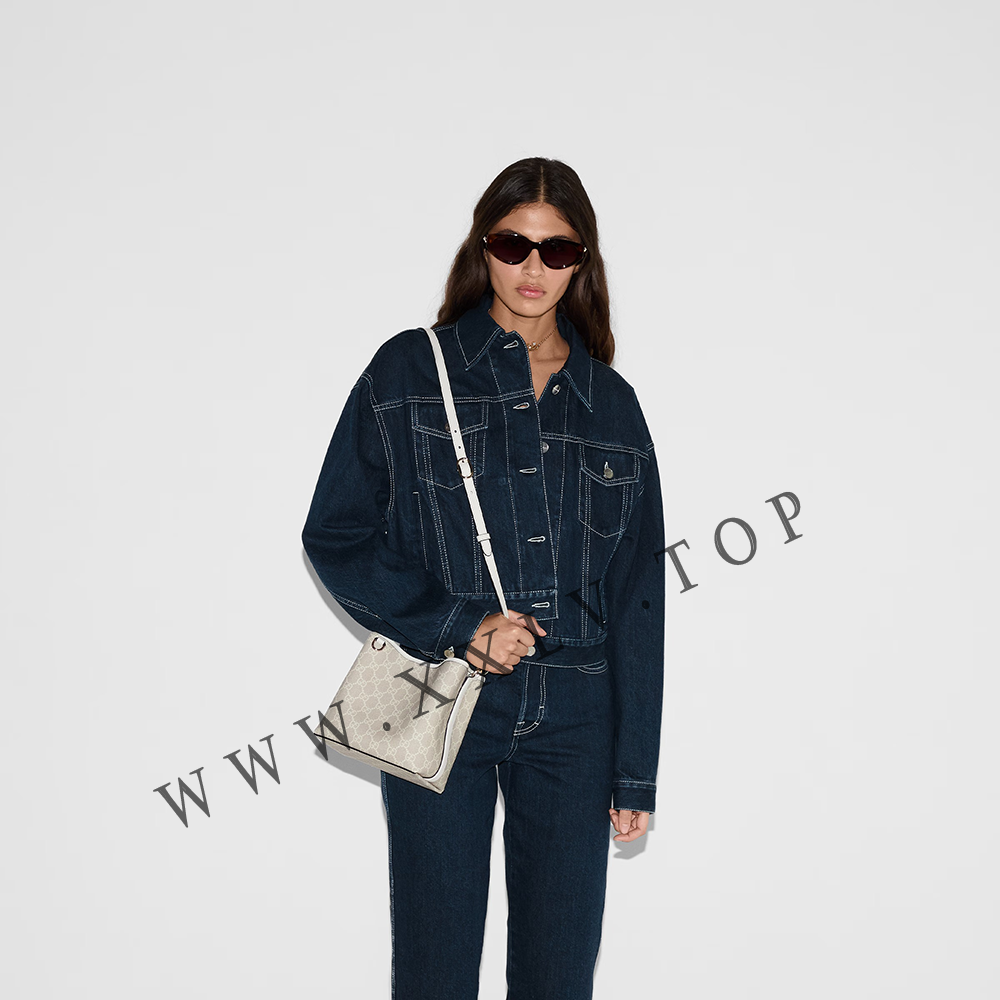 GG Emblem small bucket bag 815118 - Image 2
