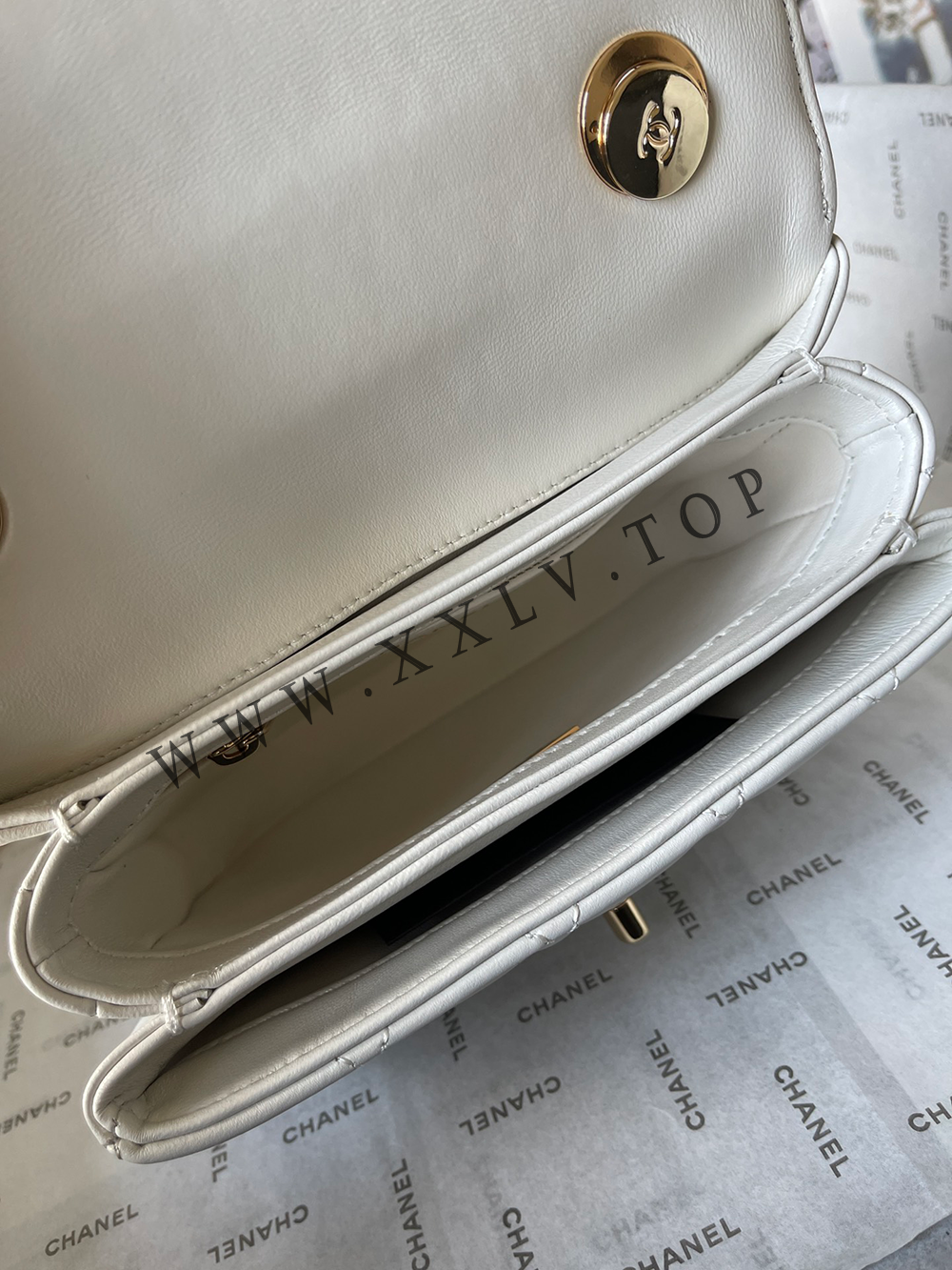 AS4654 Flap Bag with Top Handle - Image 5