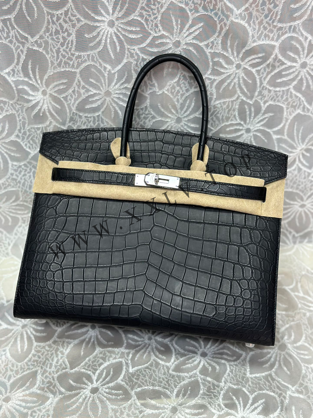 Birkin 35(35-25-18CM) Pure hand work Outer seam Three pieces of skin Nile Crocodile Other colors can be customized - Image 3