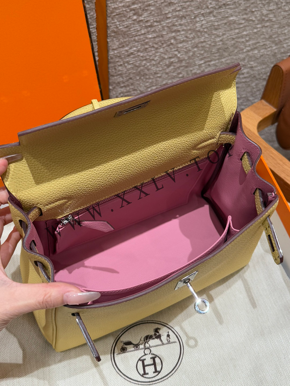 kelly 25 (25*17*7cm) Pure hand work Inner seam TOGO leather 19#22#25#28#32#35#40 and other colors can be customized - Image 5