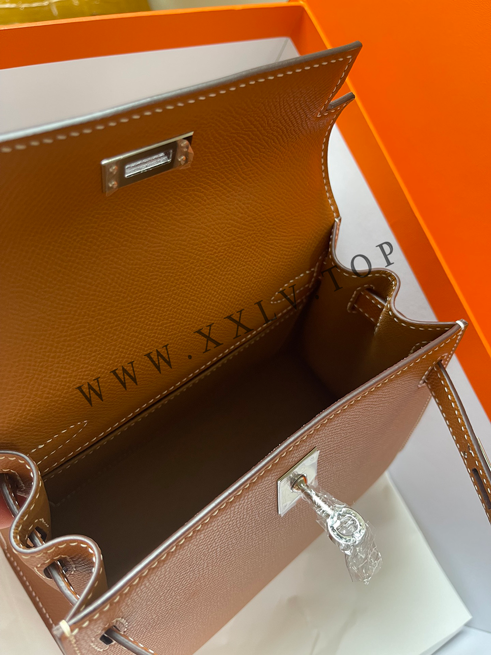 Kelly 20 (20*16*10cm) Pure hand made epsom leather - Image 2